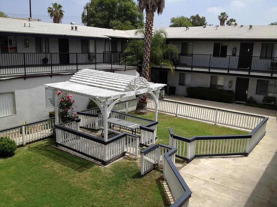 2nd image of 1210 W Stoneridge Ct APT 6