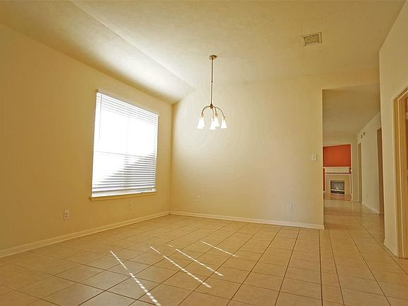 5th image of 20411 Pomegranate Ln