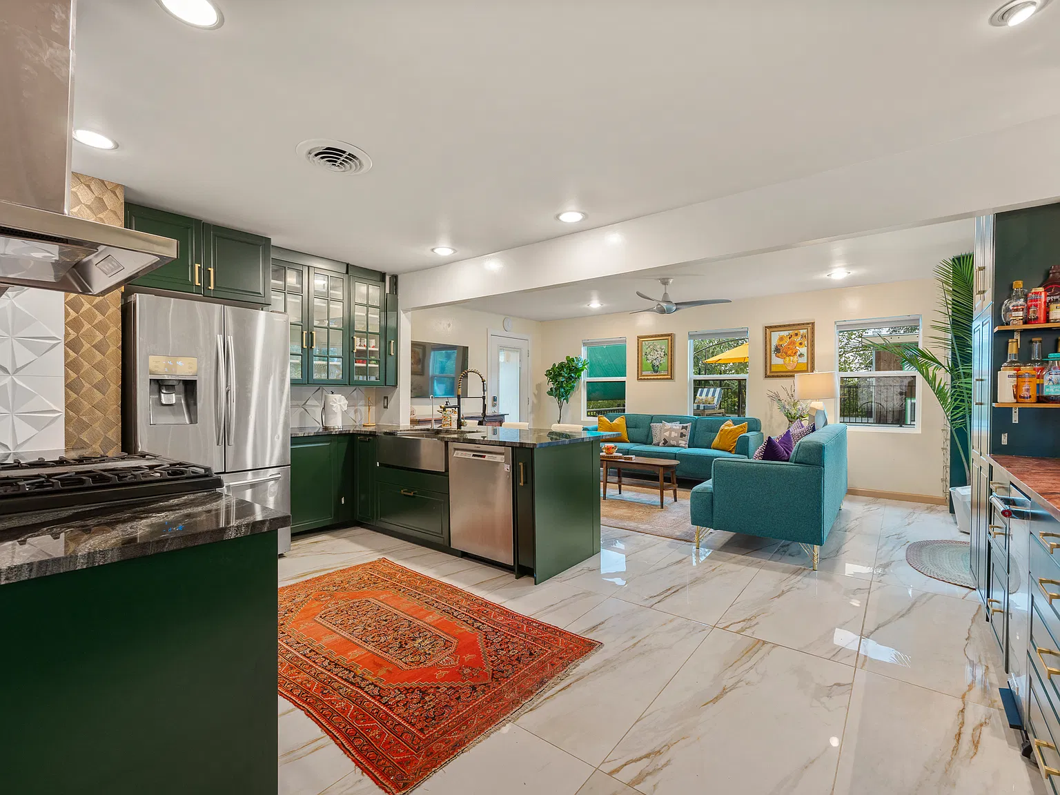 5 bed, 2.5 bath, 1616 sqft, $5,500 — Photo 3