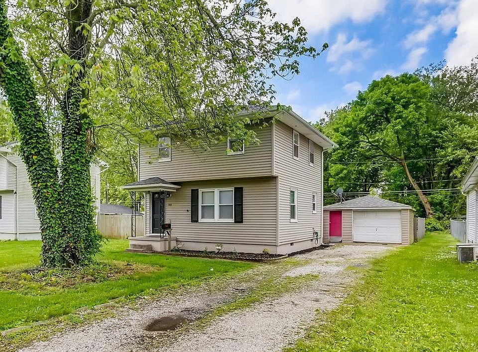 1st image of 1511 S Parker Dr