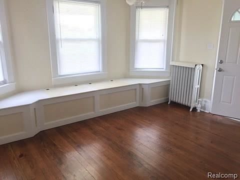 2nd image of 629 Elm St