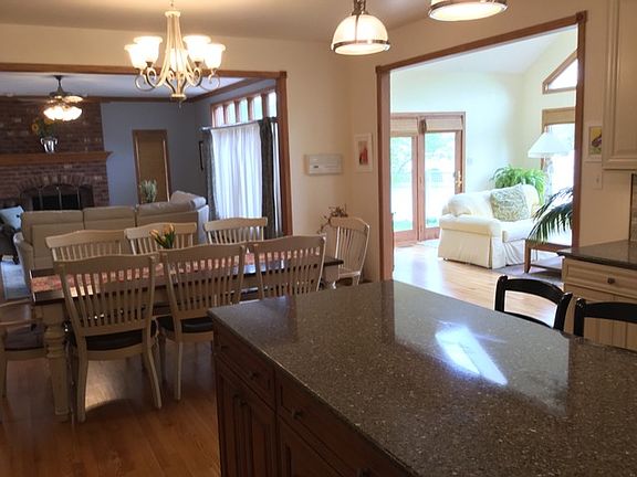 5th image of 17333 S Deer Point Dr