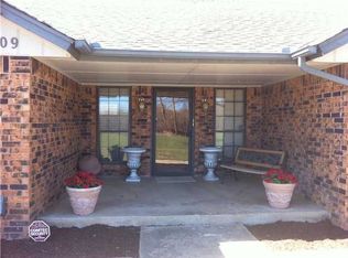 8809 S Luther Rd, Newalla, OK 74857