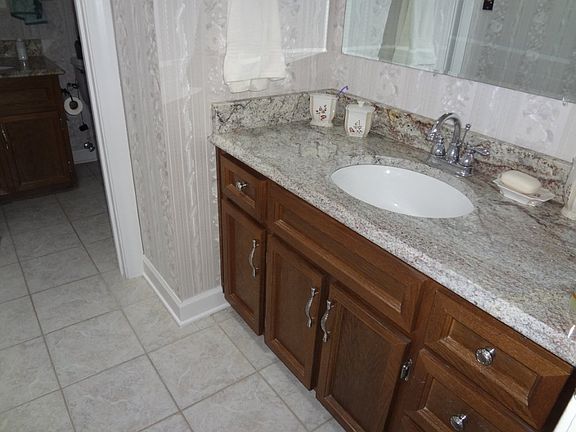 5th image of 155 Lowery Lester Dr