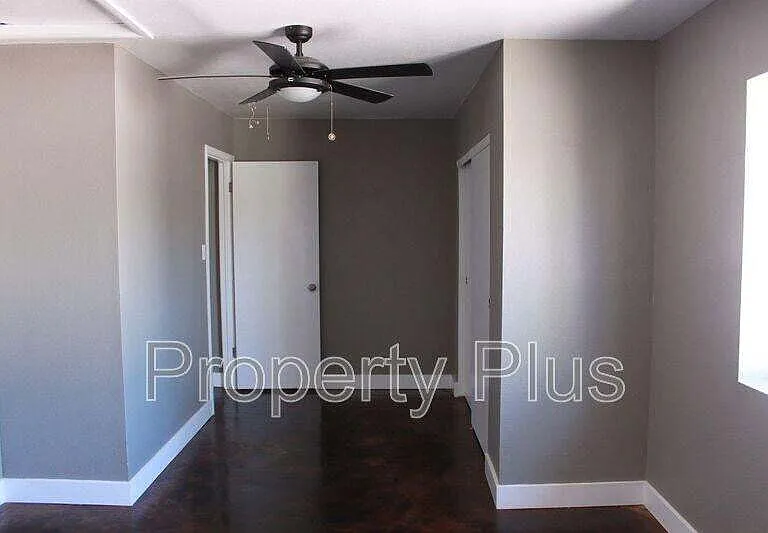 1228 S McKemy St — Photo 9