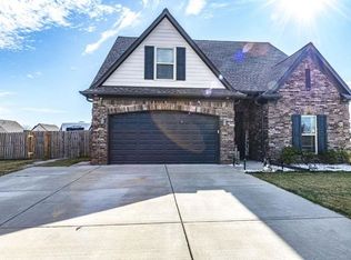 163 W Cherrybark Dr, Atoka, TN 38004