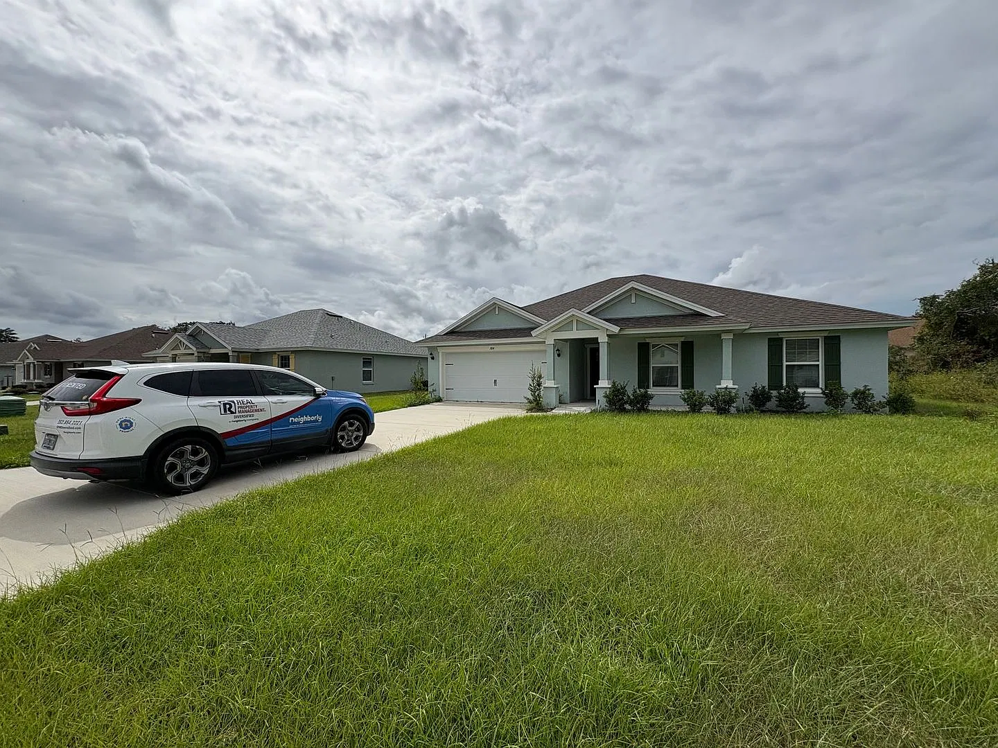 Beautiful 4-Bedroom Home with Spacious Master Suite & 2-Car Garage! Marion Oaks — Photo 1