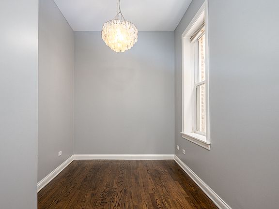 4th image of 2335 W Iowa St APT 1R