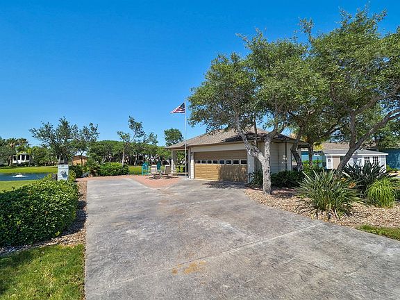 2nd image of 80 Augusta Cir