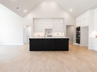 5601 Prickly Wild Way, Edmond, OK 73034