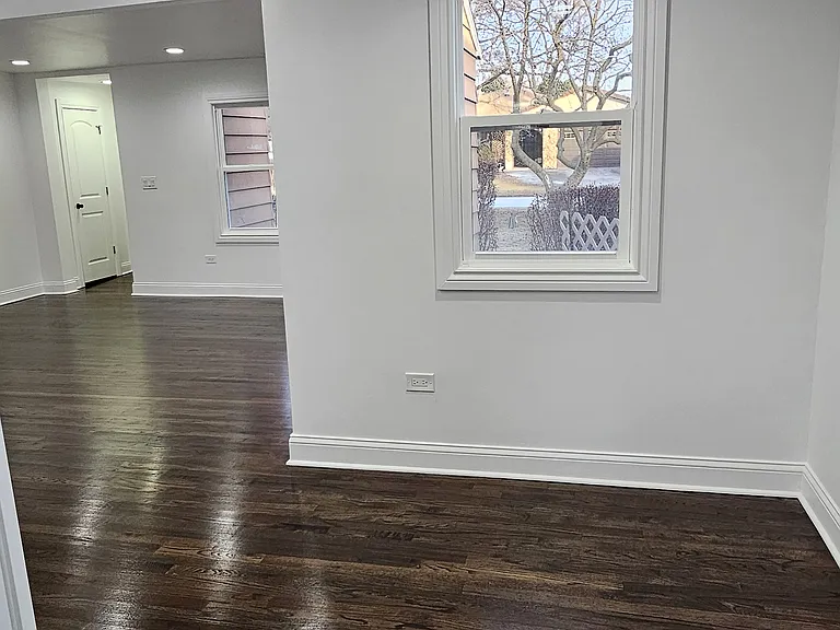 11712 S Harding Ave — Photo 20