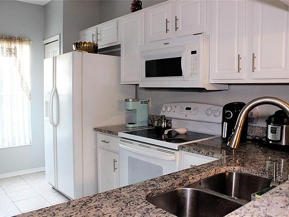 4th image of 1247 REDONDO WAY #1247