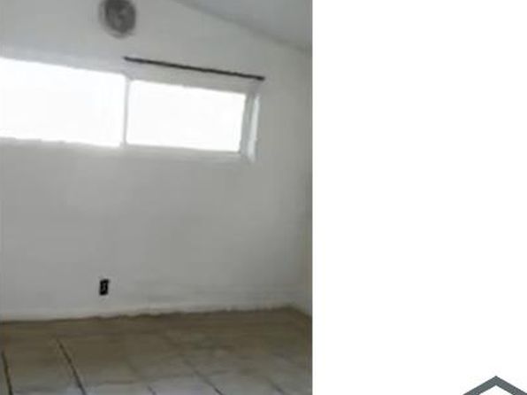 548 105th Ave #8