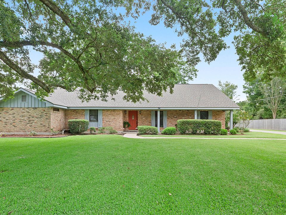 1st image of 2210 Catherine Dr