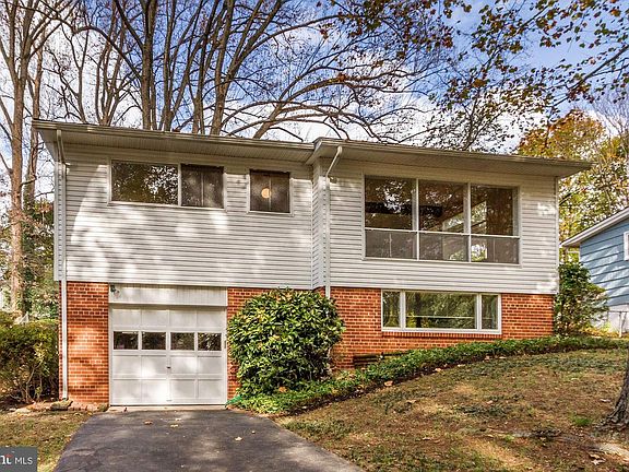 2nd image of 4007 Denfeld Ave