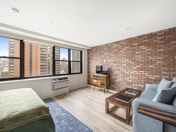 235 E 57th St APT 17A, Manhattan, NY 10022