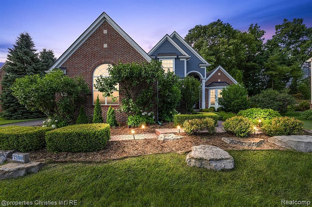7300 Silverbeech Ln, West Bloomfield, MI 48323 Zillow