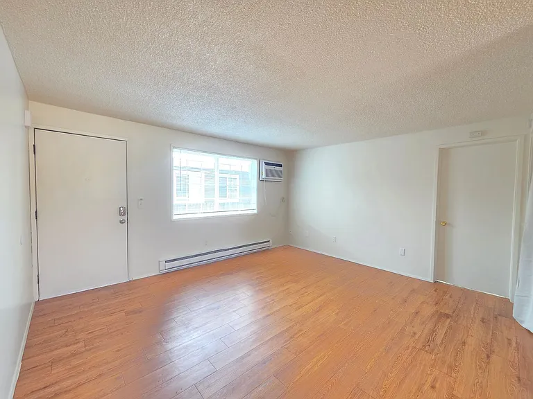 Horizon Apartments — Photo 18