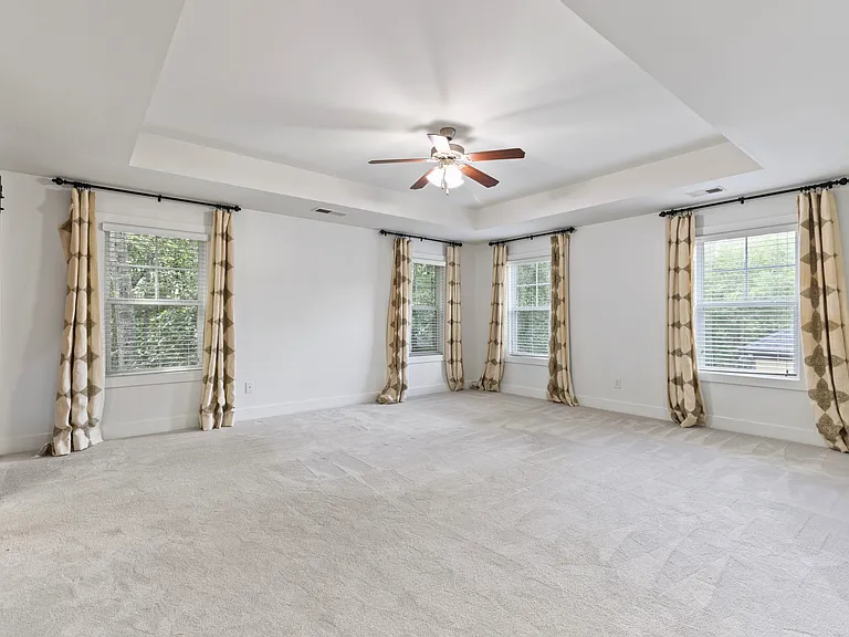 1455 Reynolds Dr — Photo 15