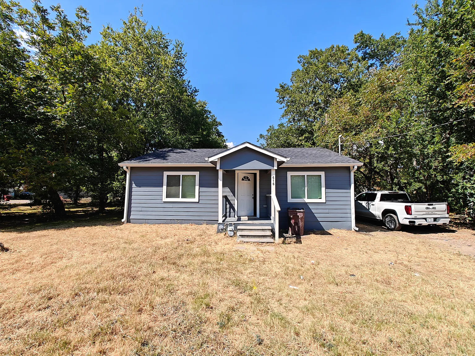 3 bed, 1.5 bath, 980 sqft, $1,395 — Photo 2