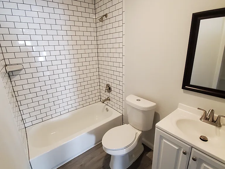 7307 Avenue H — Photo 13