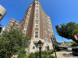 6334 N Sheridan Rd #6E, Chicago, IL