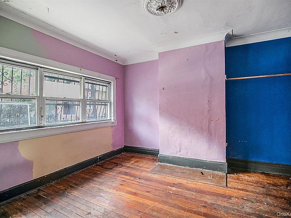 4th image of 406 Linden Street