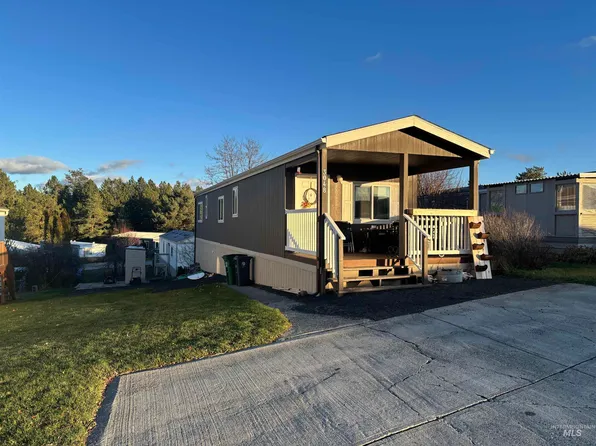 609 N Almon St Spc 3048, Moscow, ID 83843