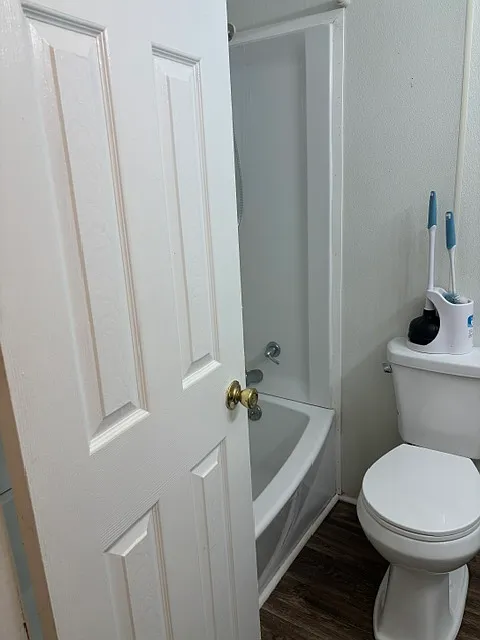 3 bed, 1200 sqft, $1,600 — Photo 2