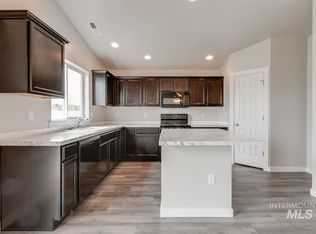 11774 W Hidden Point, Saint Star, ID 83669