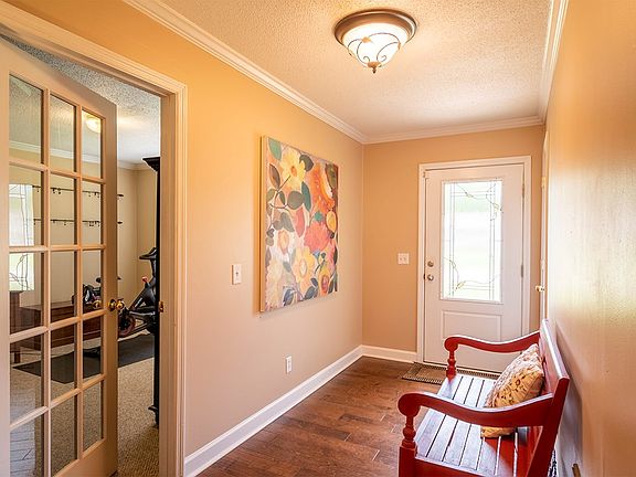 3rd image of 358 Elladale Dr SE
