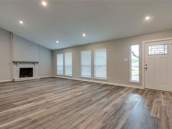 4th image of 1106 Altoga Ct