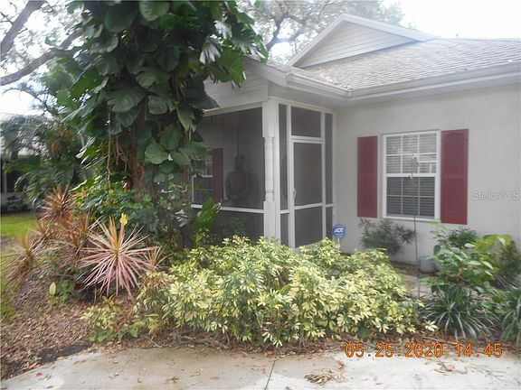 2nd image of 1624 Red Oak Ln