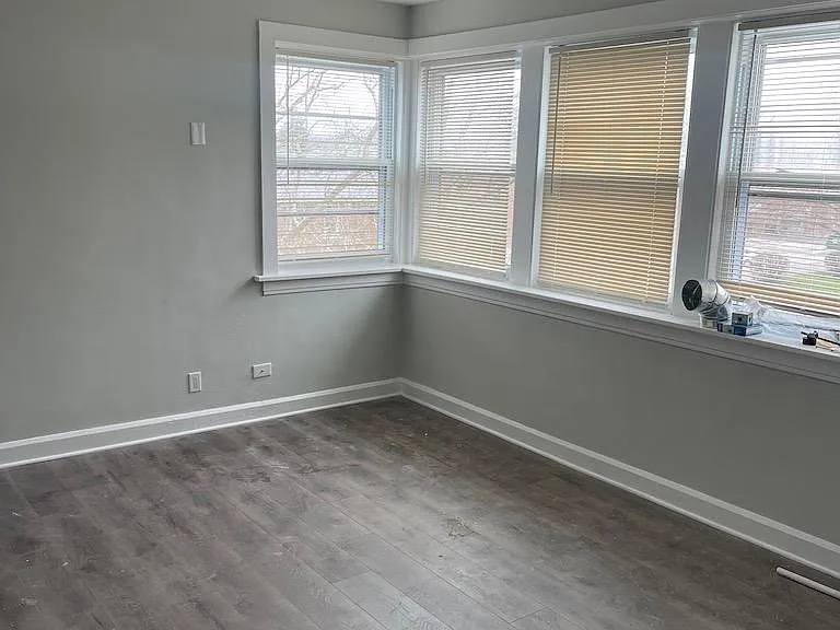 125 W Virginia St #16 — Photo 2