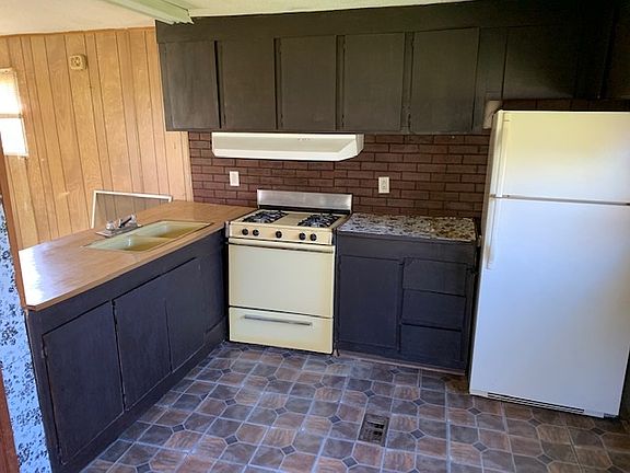 3rd image of 71 Depot St APT E