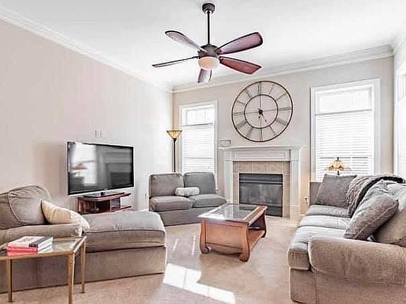 3rd image of 1007 W Applewood Ln #35