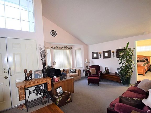3rd image of 12825 Elmhurst Dr