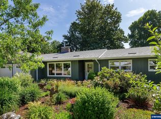 3870 Saxon Dr S, Salem, OR 97302