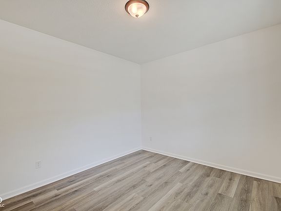5th image of 9351 Bethel Woods Dr