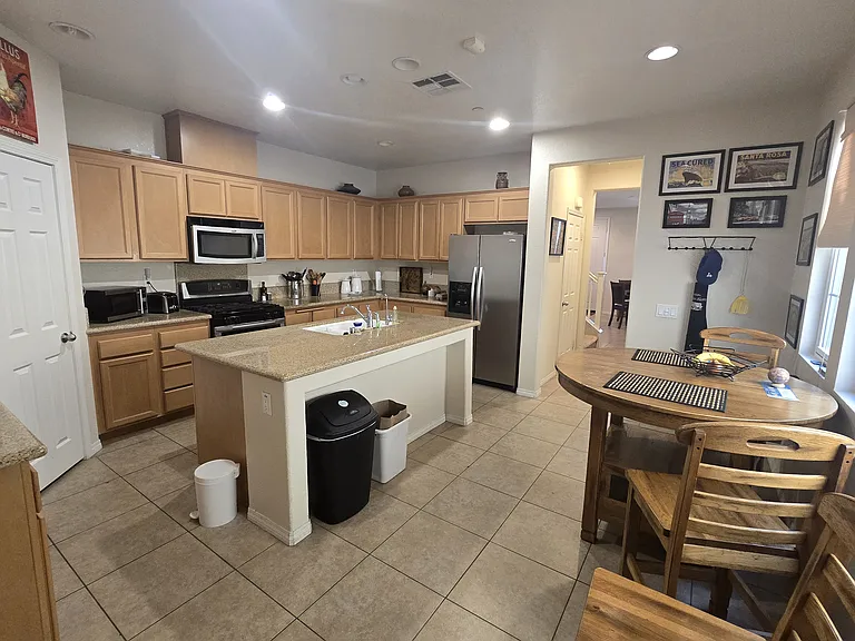 3127 Lisbon Ln — Photo 7