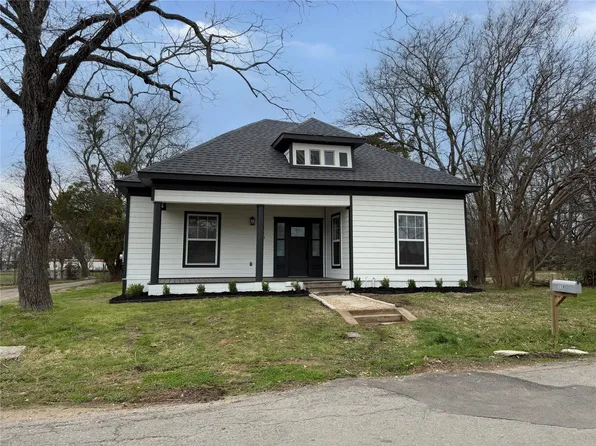 110 Mill St, Cumby, TX 75433