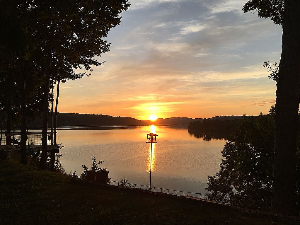 747 Bowman Bend Rd, Harriman, TN 37748 Zillow