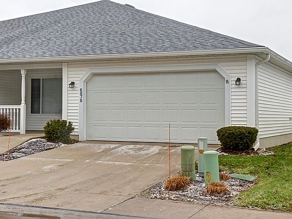 2nd image of 6878 Savannah Dr