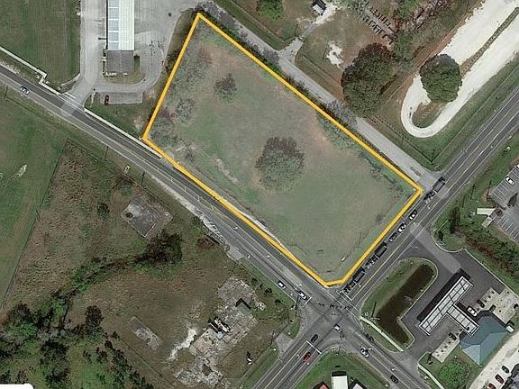 5th image of 601 SW Bascom Norris Dr