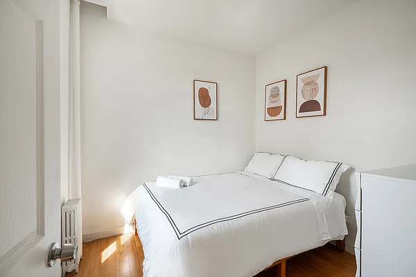 Rented by MyNyHousing | media 8