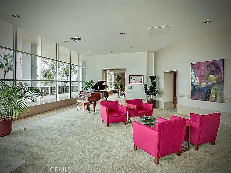 700 E Ocean Blvd #1104 — Photo 40