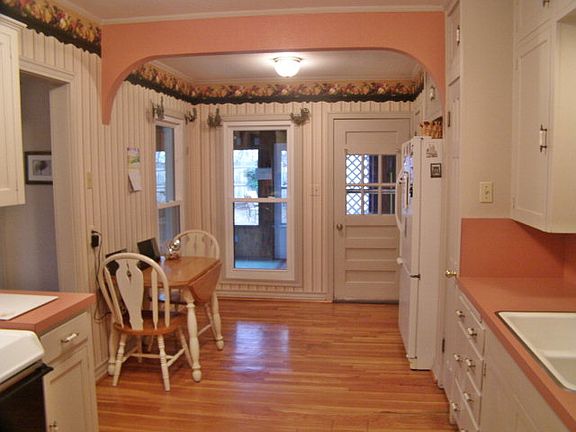 5th image of 1010 Josephine St