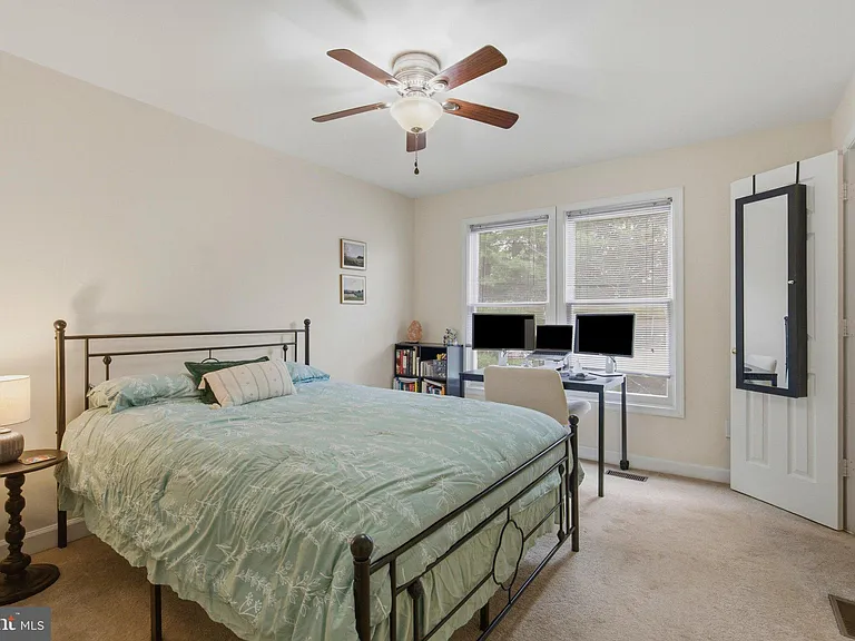 6123 Joust Ln — Photo 19