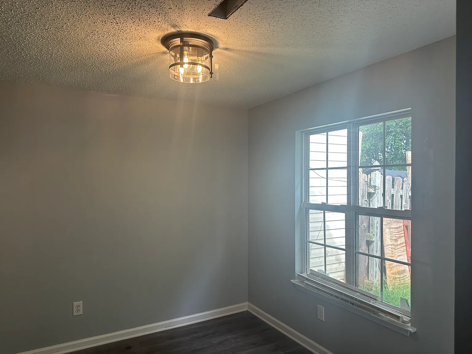 2 bed, 2.5 bath, 1292 sqft, $1,650 — Photo 3