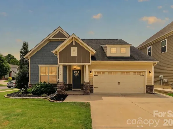 128 Creekside Crossing Ln, Mooresville, NC 28117